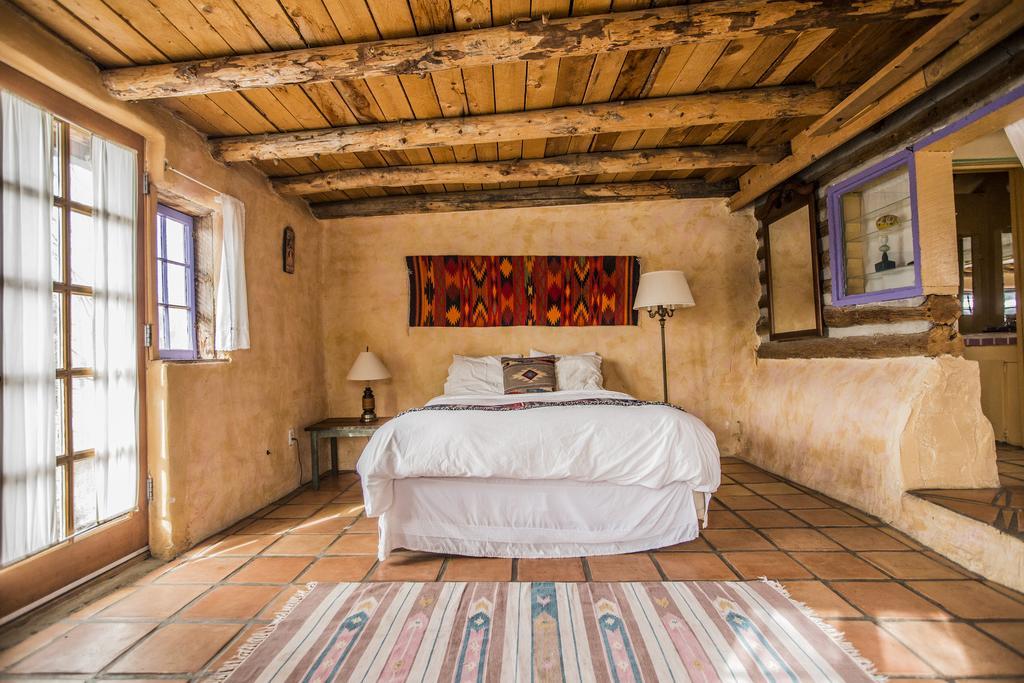 Taos Goji Farm & Eco-Lodge Retreat Arroyo Seco Exterior foto
